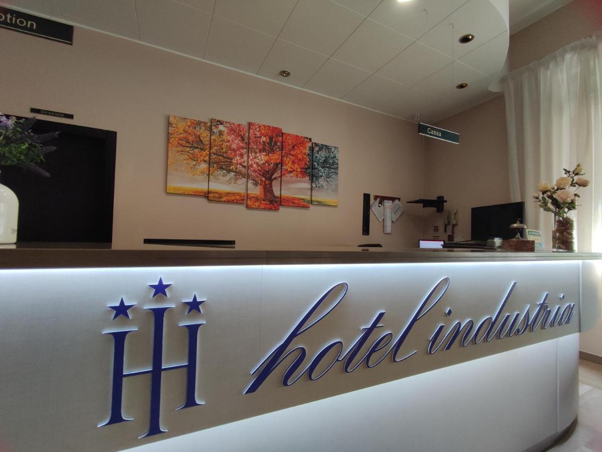 Hotel Industria Brescia Luaran gambar