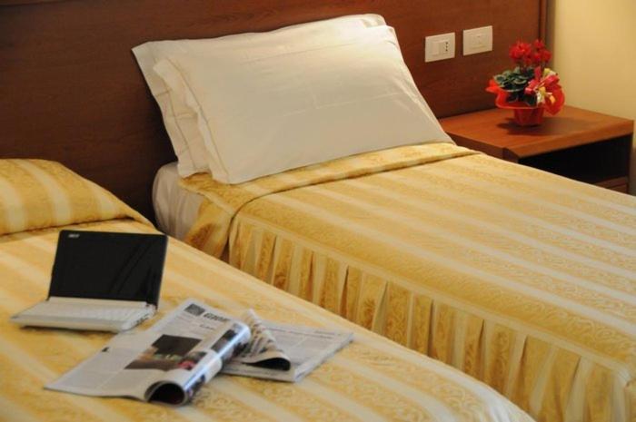 Hotel Industria Brescia Luaran gambar